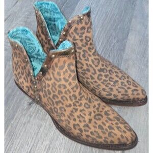 Corral Boots Studded Leopard Round Toe Cowboy Booties Womens Brown Boots 6.5